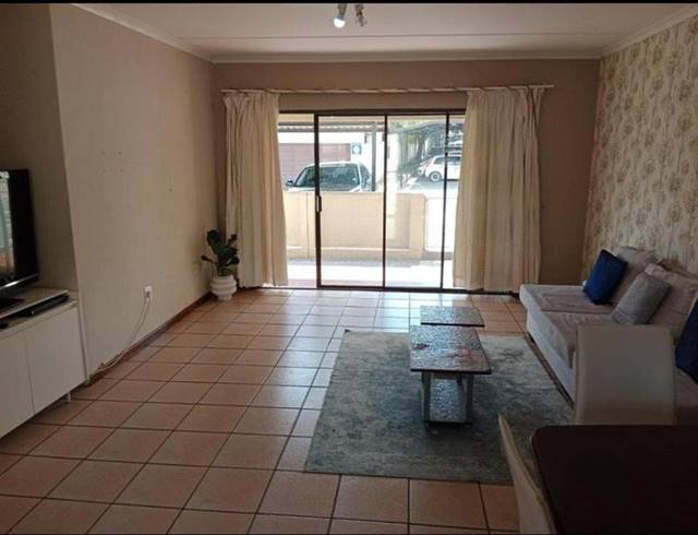 2 BEDROOM APARTMENT FOR SALE IN FOURWAYS